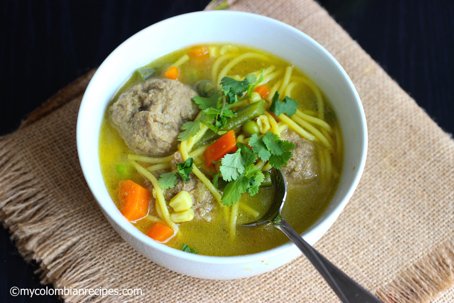 Sopa de Fideos con Albóndigas (Spaghetti and Meatballs Soup) |mycolombianrecipes.com