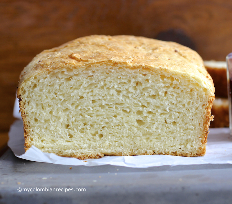 Pan Aliñado Colombiano (Seasoned Colombian Bread) |mycolombianrecipes.com