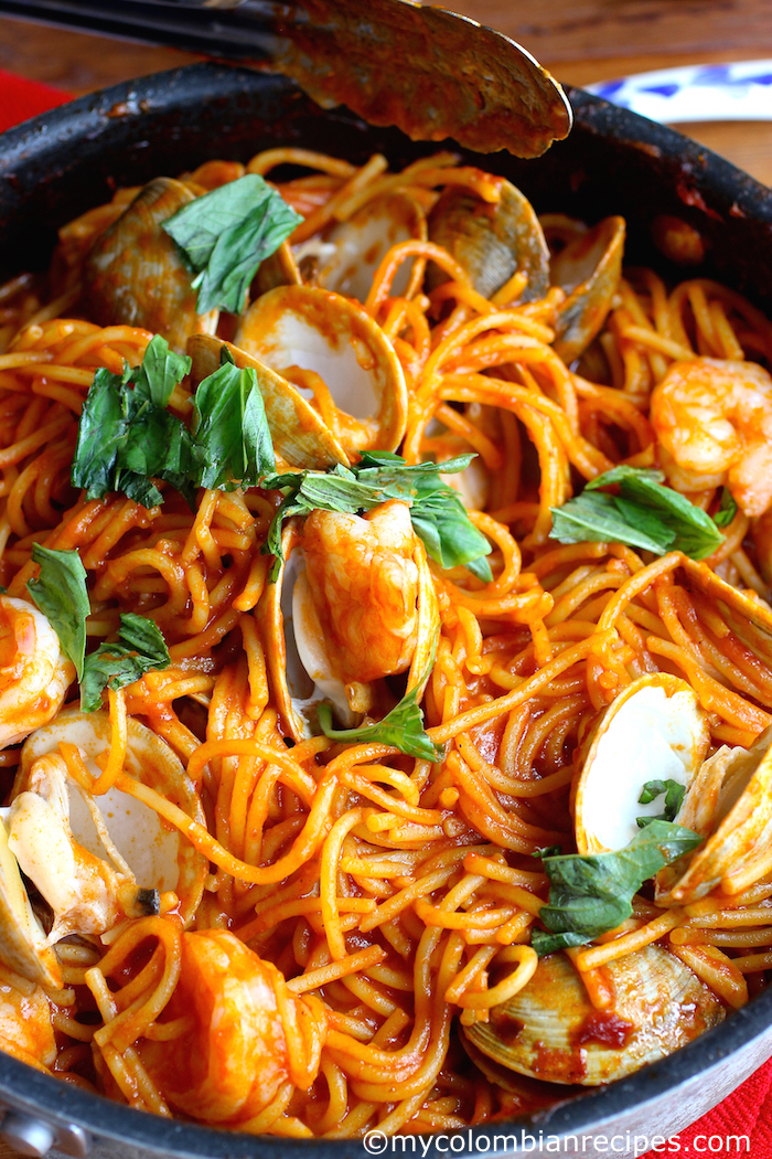 pasta seafood tomato pot sauce shrimp clams fresh basil recipes mycolombianrecipes serve colombian collaboration ragú compensated campaign ragu