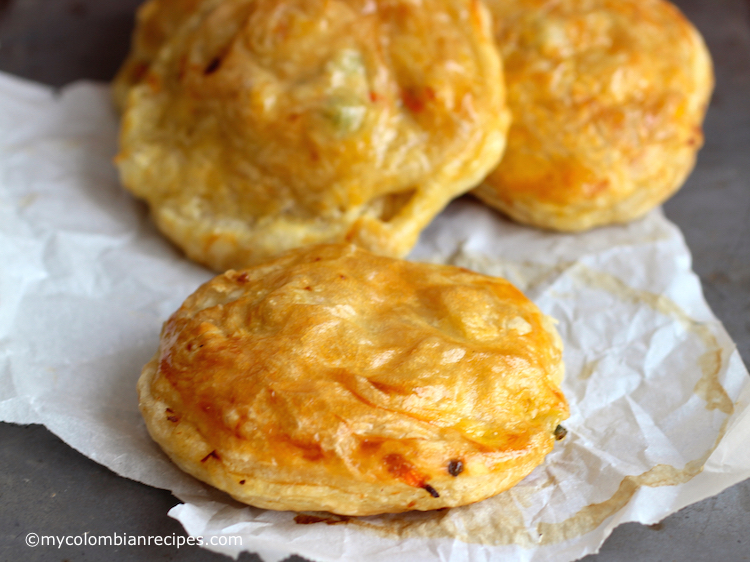 Pasteles de Pollo con Verduras (Colombian-Style Chicken Pastries)