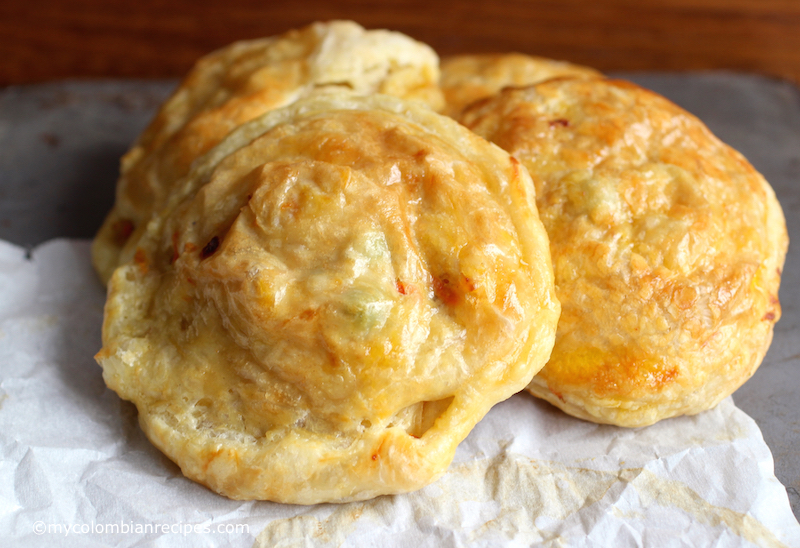 Pasteles de Pollo con Verduras (Colombian-Style Chicken Pastries)