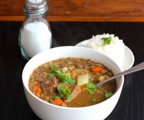 Sopa de Lentejas con Carne (Lentils and Beef Soup) |mycolombianrecipes.com