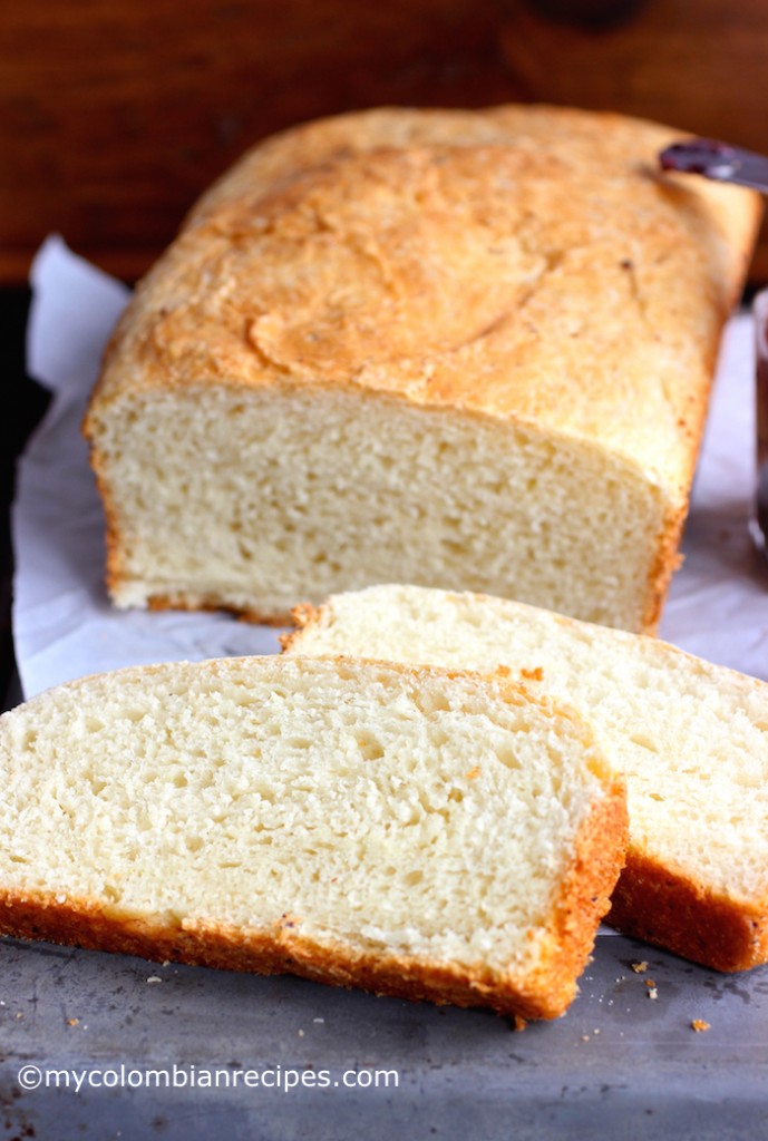 Pan Aliñado Colombiano (Seasoned Colombian Bread) |mycolombianrecipes.com