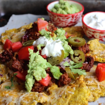 Patacón Loaded Nachos |mycolombianrecipes.com