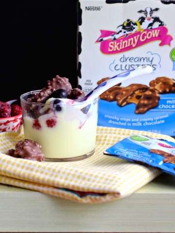 Skinny Cow® Milk Chocolate Dreamy Clusters and Giveaway |mycolombianrecipes.com