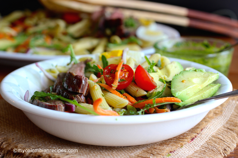 Penne Pasta, Steak and Chimichurri Salad|mycolombianrecipes.com