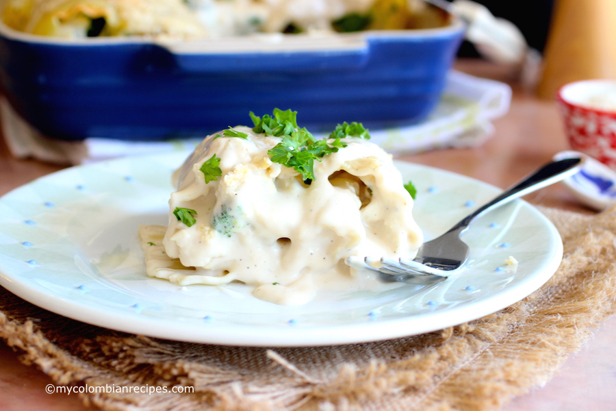 Chicken and Broccoli Alfredo Lasagna Rolls |mycolombianrecipes.com