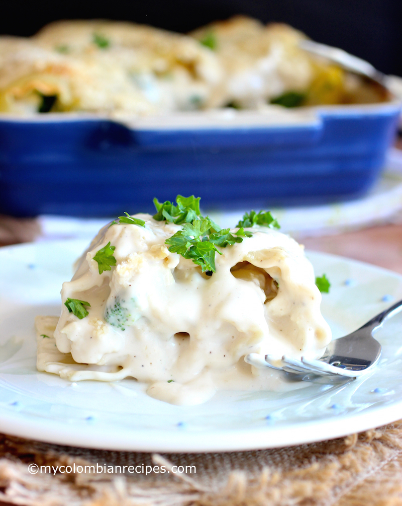 Chicken and Broccoli Alfredo Lasagna Rolls |mycolombianrecipes.com