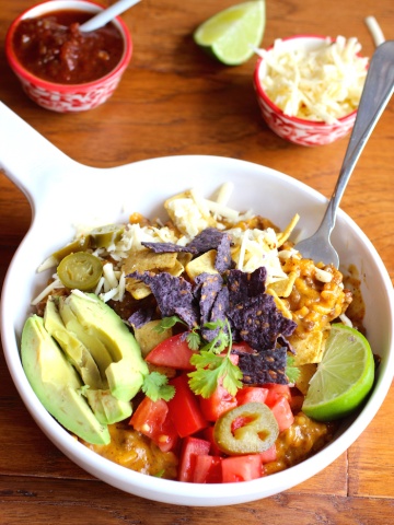 Crunchy Taco Rice and Beef Bowl |mycolombianrecipes.com