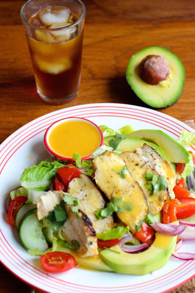 Grilled Chicken Salad with Mango Chipotle Dressing |mycolombianrecipes.com