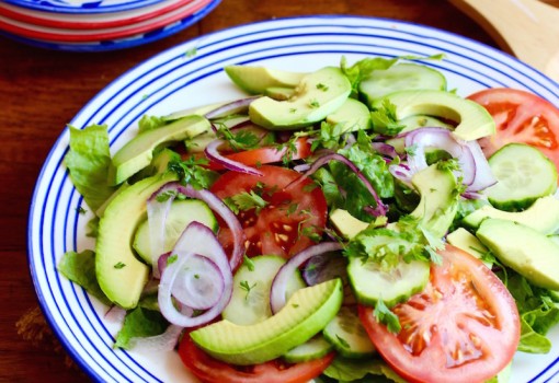 Simple Side Salad |mycolombianrecipes.com