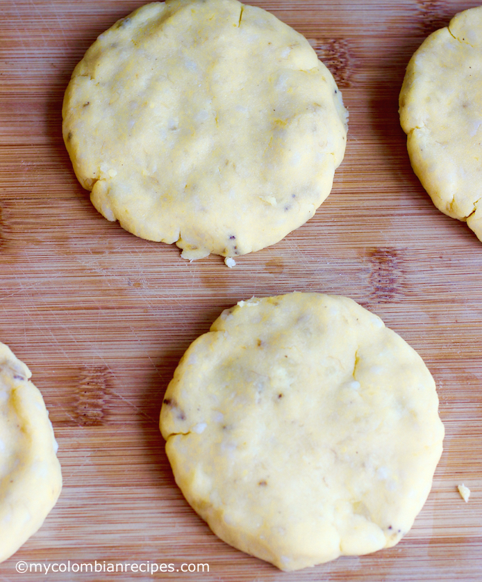 Arepas de Plátano Maduro (Ripe Plantain Arepas)