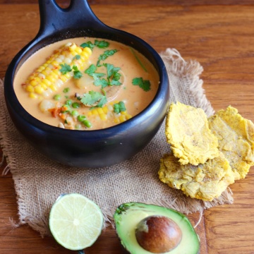 Cazuela de Pollo y Coco (Chicken and Coconut Soup) |mycolombianrecipes.com