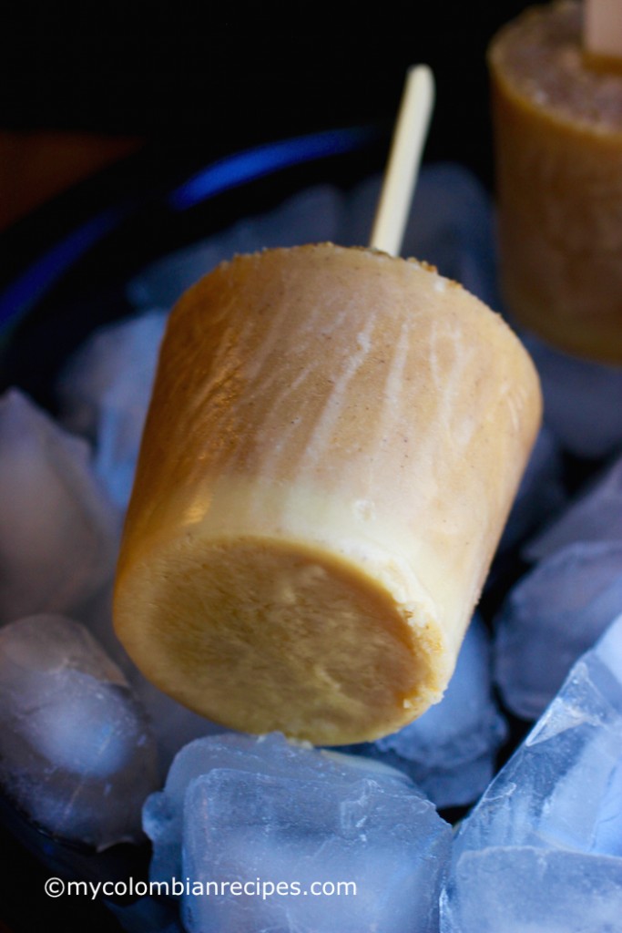 Pumpkin-Coconut Popsicles (Paletas de Calabaza y Coco) |mycolombianrecipes.com