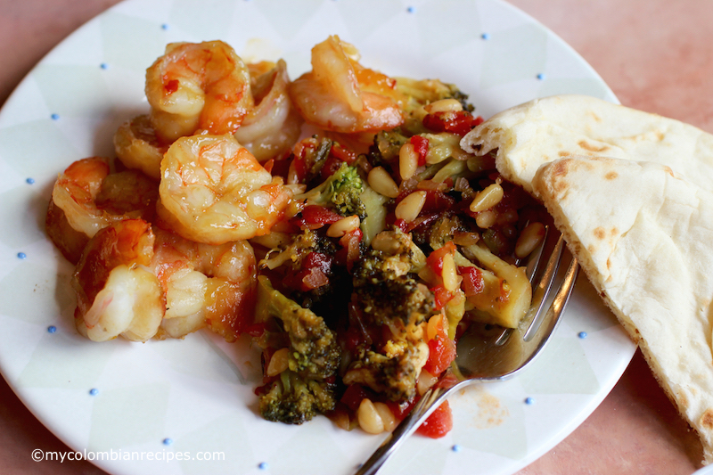 Broccoli with Roasted Red Pepper and Onion