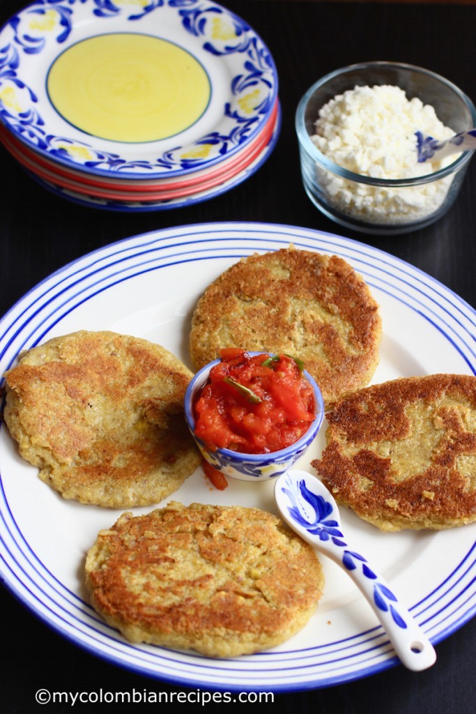 Arepas de Plátano Verde (Green Plantain Arepas)