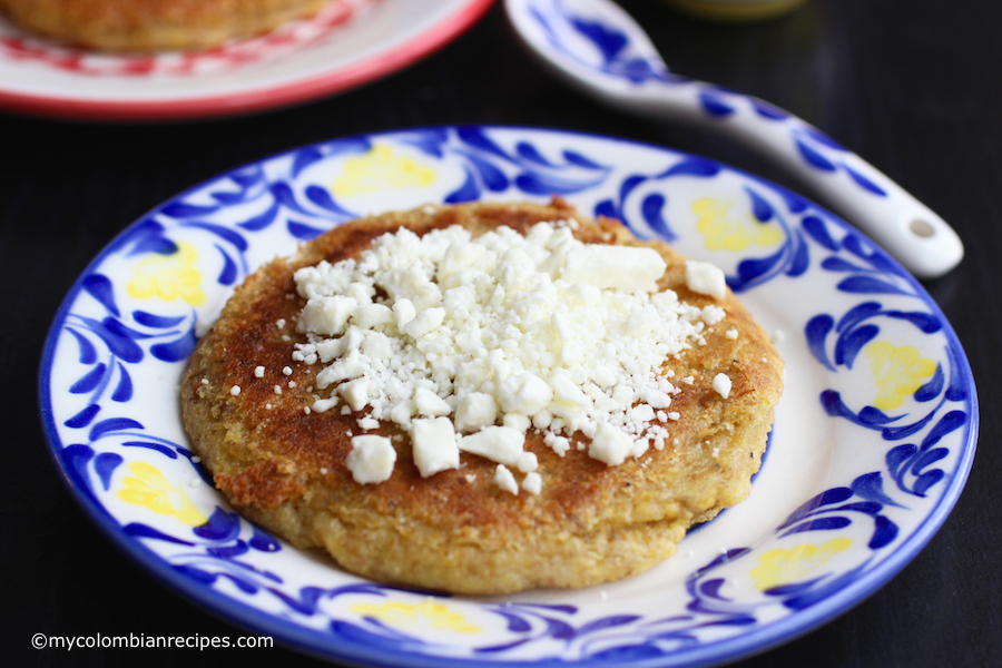 Arepas de Plátano Verde (Green Plantain Arepas)