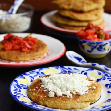 Arepas de Plátano Verde (Green Plantain Arepas) |mycolombianrecipes.com