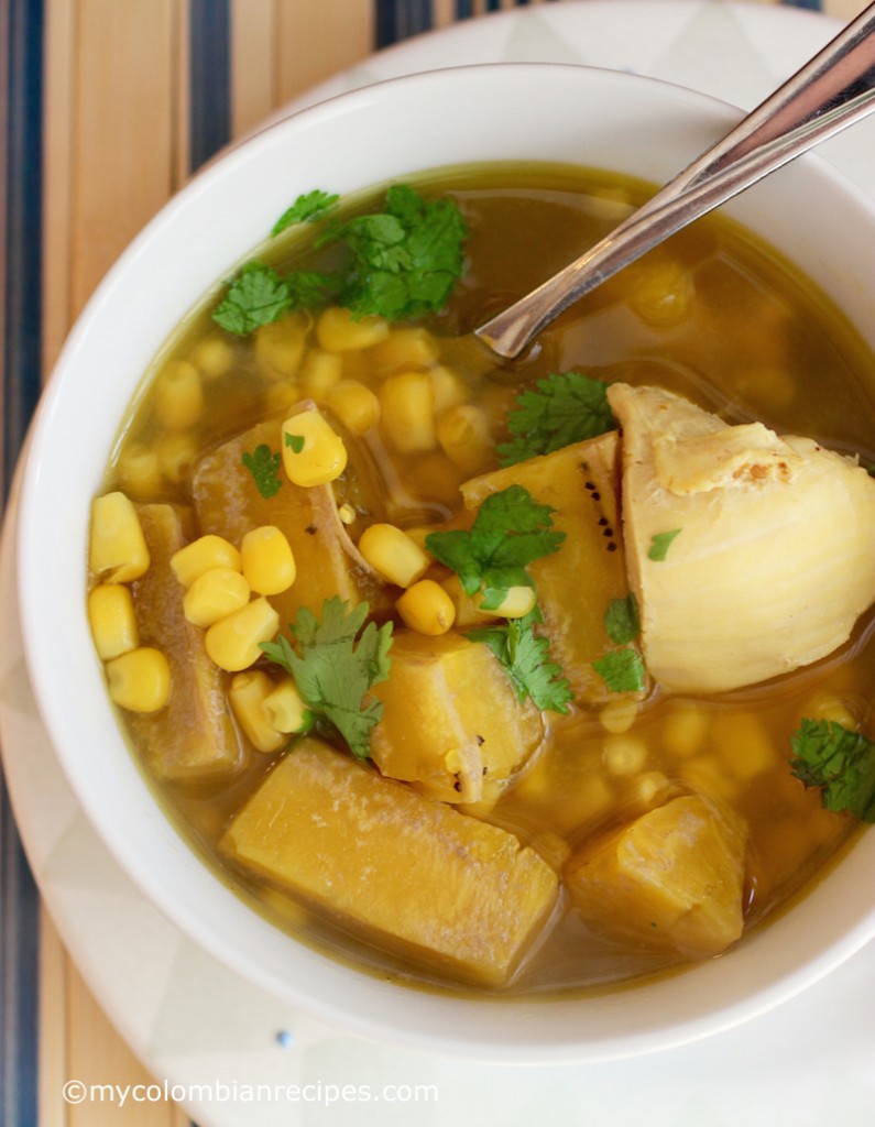 Sopa de Pollo y Plátano Verde (Chicken and Green Plantain Soup) |mycolombianrecipes.com