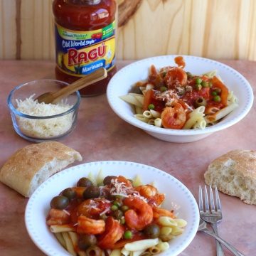 Pasta with Cuban-Creole Shrimp |mycolombianrecipes.com