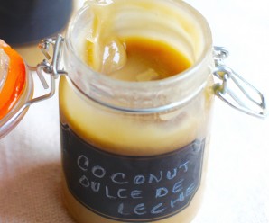 Arequipe de Coco (Coconut Dulce de Leche) |mycolombianrecipes.com