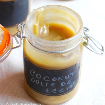 Arequipe de Coco (Coconut Dulce de Leche) |mycolombianrecipes.com