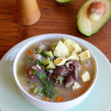 Sopa de Arroz con Cola y Verduras