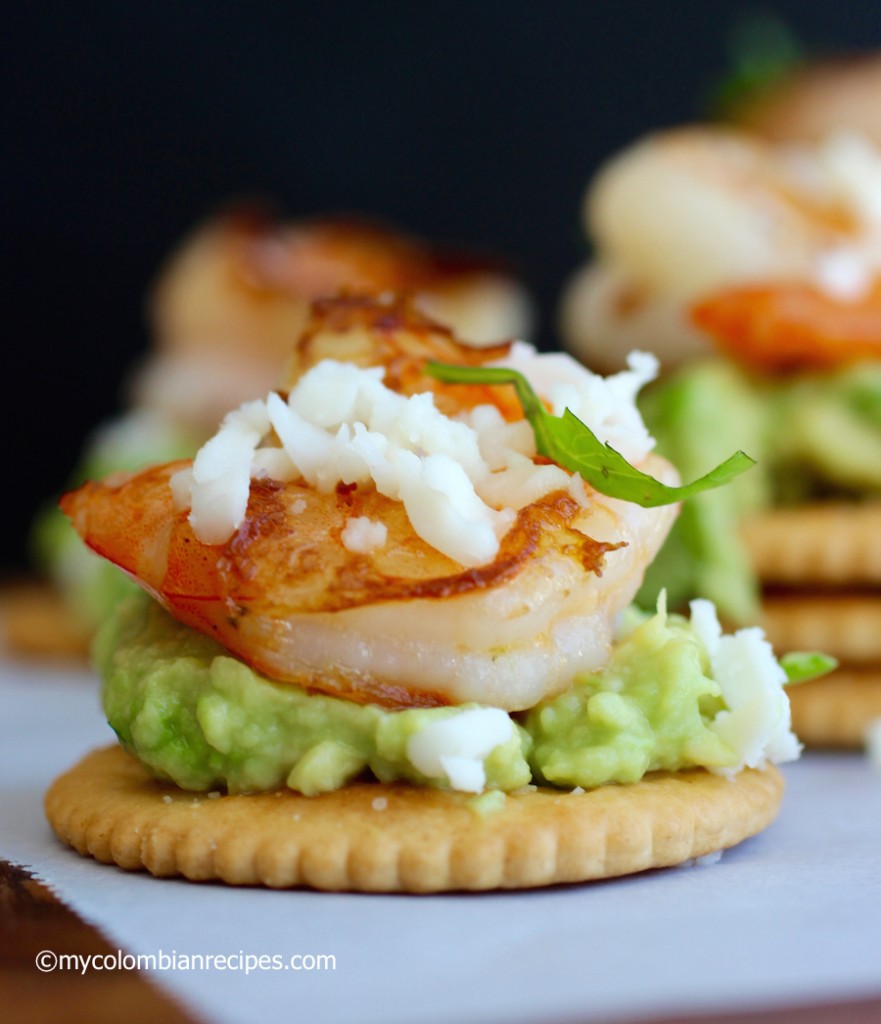 Avocado and Garlic Shrimp Bites