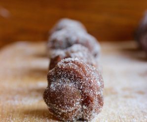 Bolas de Tamarindo (Tamarind Sweet Balls)