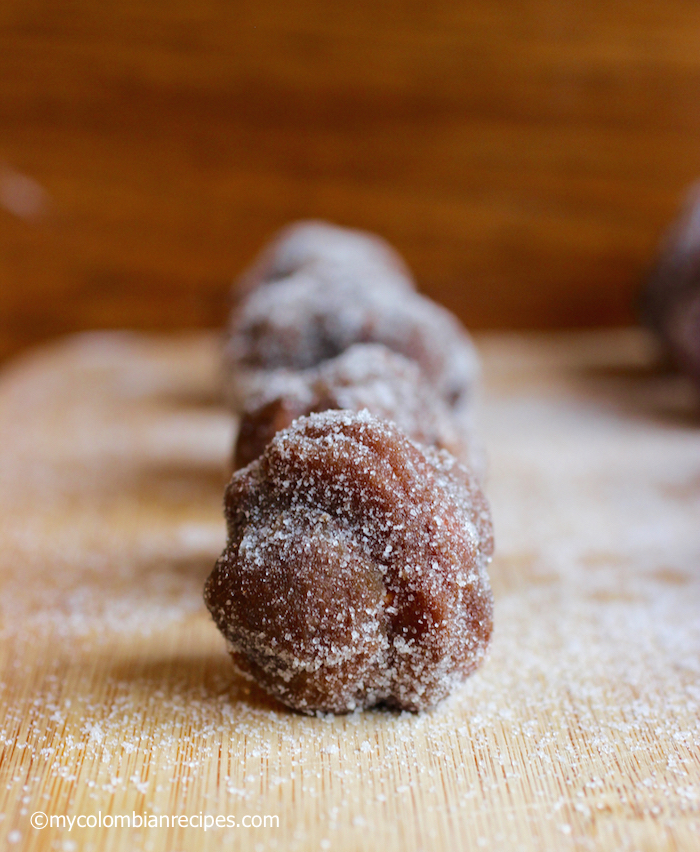 Bolas de Tamarindo (Tamarind Sweet Balls)