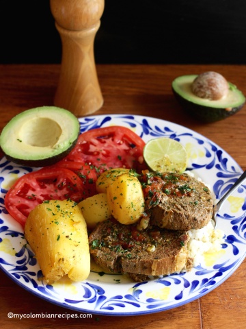 Sudado de Posta o Muchacho (Beef Round Steak Stew)