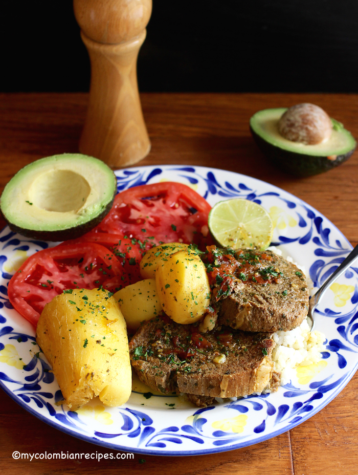 Sudado de Posta o Muchacho (Beef Round Steak Stew)