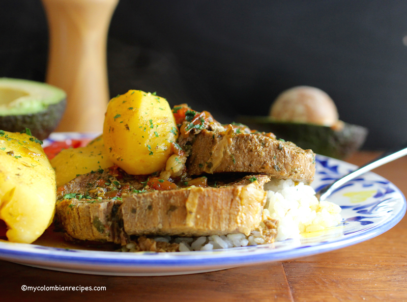 Sudado de Posta o Muchacho (Beef Round Steak Stew)