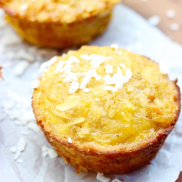 Simple Ripe Plantain and Coconut Mini Cakes