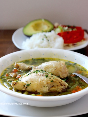 Sopa De Pollo Con Verduras