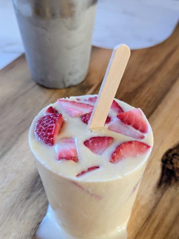 Strawberries and Cream Popsicles with Fruit Chuncks and Creamy